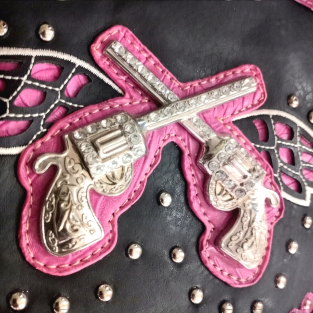 Hand made cross body . - Picture 3 of 5